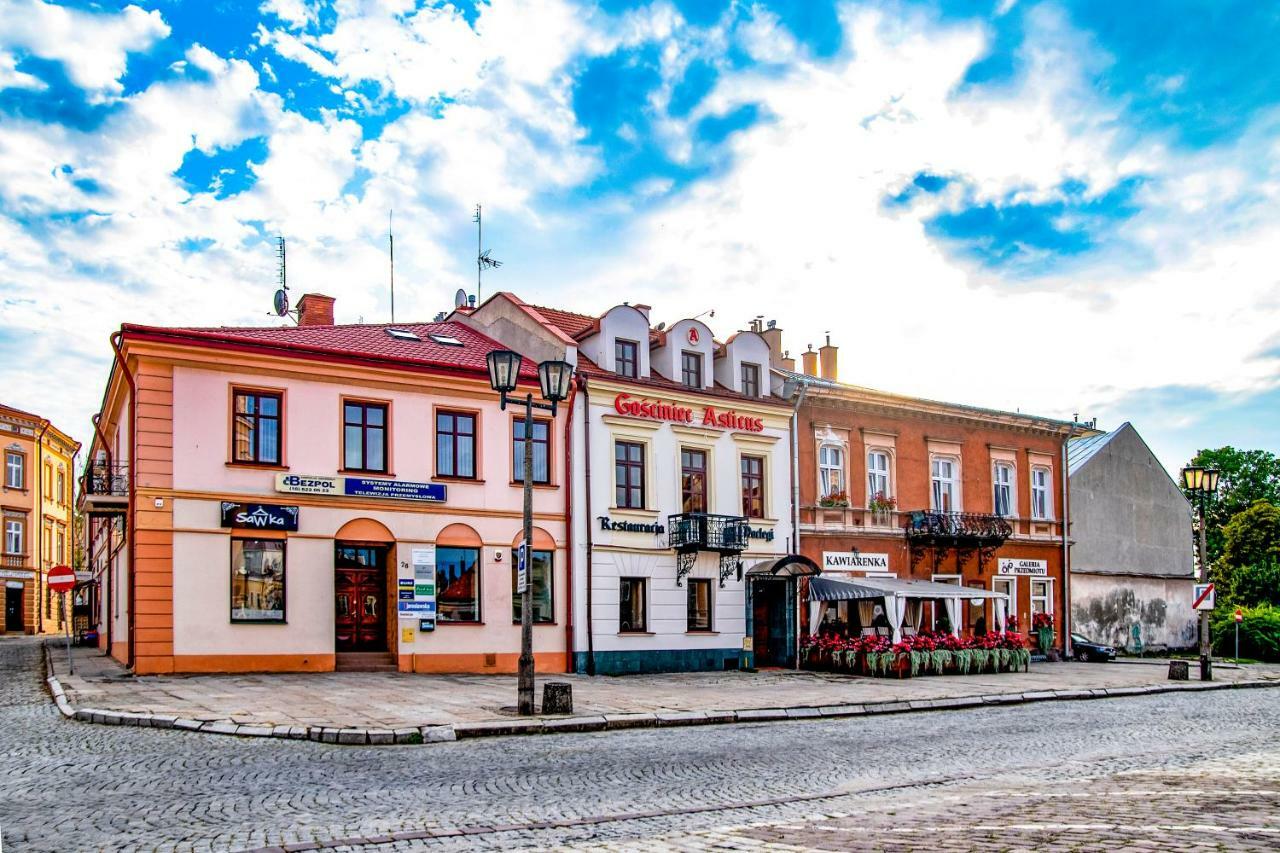 JarosławGosciniec Asticus住宿加早餐旅馆 外观 照片